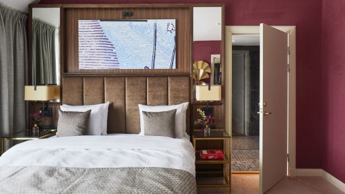 Bank Hotel